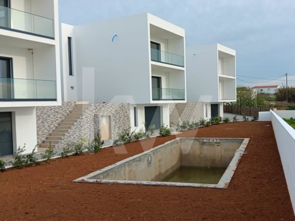 Venda de moradia de luxo, T4+1 inserida em condomínio privado, na Ericeira, Ribamar, Mafra