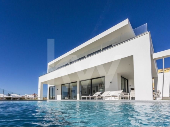 Vivenda de Luxo com piscina e vista mar na Ericeira - Casa Therese